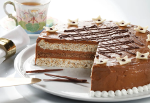 Najmekša torta s orasima i kremom – Svaka kriška se topi u ustima!