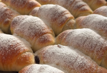 Tako jednostavne, a tako ukusne! SLATKE KIFLE SA EUROKREMOM koje svi hvale!