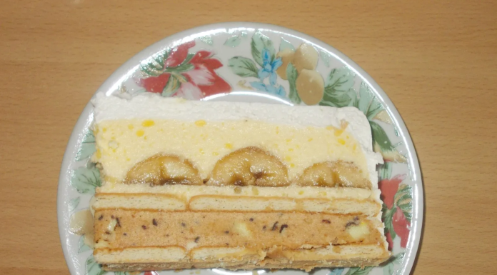 Fantastična torta sa bananama: Svaki sloj je pun užitka!