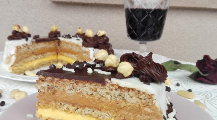 MINJON TORTA iz snova: Spoj oraha, lješnjaka i badema u jednom zalogaju!