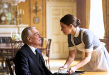 Milioner traži ćerku dvadeset godina — I ne prepoznaje je u svom domu