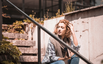 Vratio se kao milioner, a zatekao kuću i ćerke u ruševinama