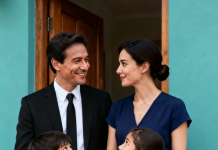 Bez najave je pokucao na vrata svoje služavke, a ono što je otkrio zauvek mu je promenilo pogled na sopstveni život