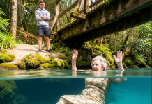 Moj unuk me gurnuo u jezero, smejao se dok sam tonula – ali nisam bila nemoćna