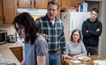 Jedan poziv koji je promenio sve: suočavanje sa zlom u vlastitom domu