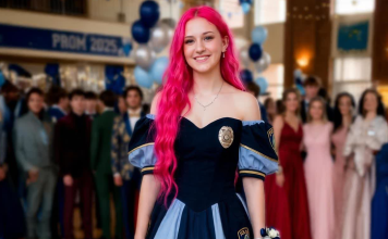 Sašila je haljinu od uniforme svog pokojnog oca — ono što se desilo na maturi rasplakalo je sve