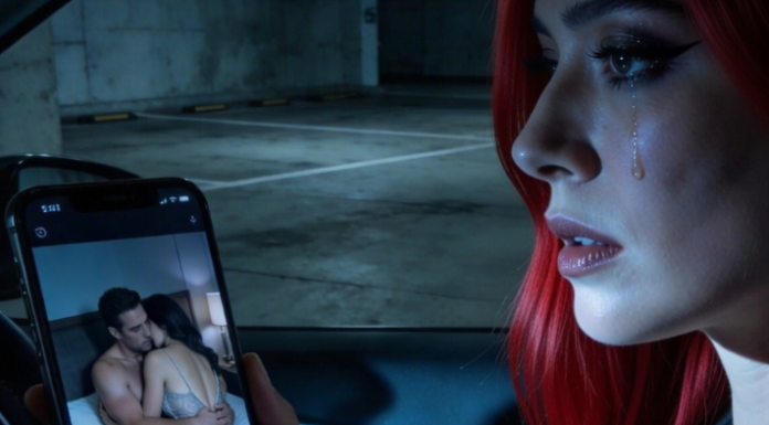 Zaboravio je na kameru u spavaćoj sobi – ono što je njegova žena videla slomilo joj je srce