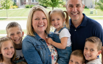 Ostavljena i ponižena: kako sam nastavila dalje sa šestoro dece