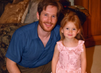 Haljina od svile: Tata je sačuvao uspomenu svoje pokojne supruge i iznenadio ćerku