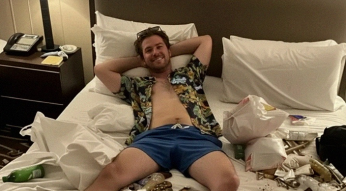 Bogati gost me je ponizio i lažno optužio za krađu – ali nisam ostala dužna