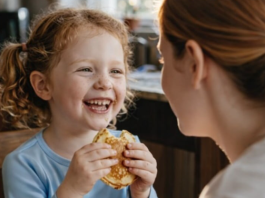 Muž je vodio našu ćerku kod nepoznate žene — istina me zatekla