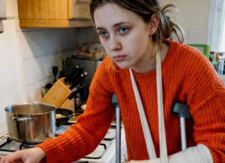 Slomila sam ruku i nogu, a ipak su me naterali da organizujem njegovo venčanje