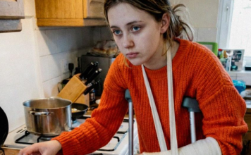 Slomila sam ruku i nogu, a ipak su me naterali da organizujem njegovo venčanje