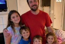 “Ostavila me i naše petoro dece zbog šefa – pet godina kasnije vratila se sa zahtevom”