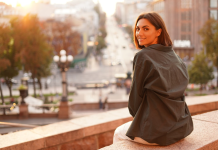 Pronašla sam bebu u aerodromskom toaletu — ono što sam otkrila sutradan me šokiralo