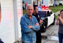 Komšije su optužile mog oca za ubijanje pasa — istina iz garaže ih je razorila