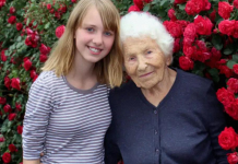 Ispod mog ružinog grma našla sam poruku „Pomozi mi“ — ono što sam otkrila u njenoj kući me sledilo