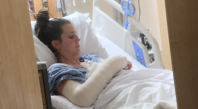 Bolnica me pozvala i rekla da mi je ćerka slomila ruku – ali ja sam je sahranila pre 13 godina